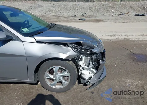 2021 Hyundai Elantra Se z USA, uszkodzony, nr VIN KMHLL4AG8MU181236